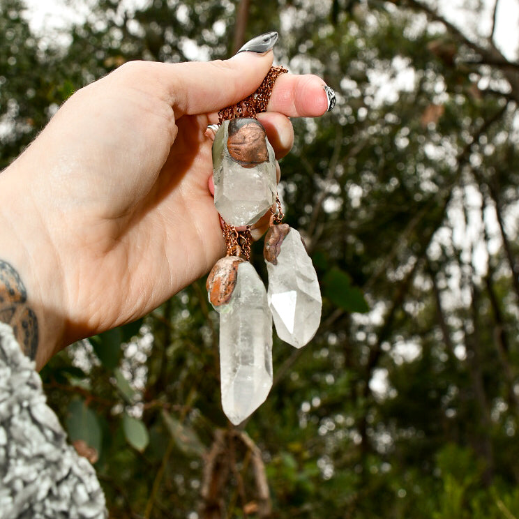 Clear quartz pendulum necklace in copper