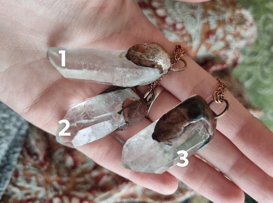 Clear quartz pendulum necklace in copper