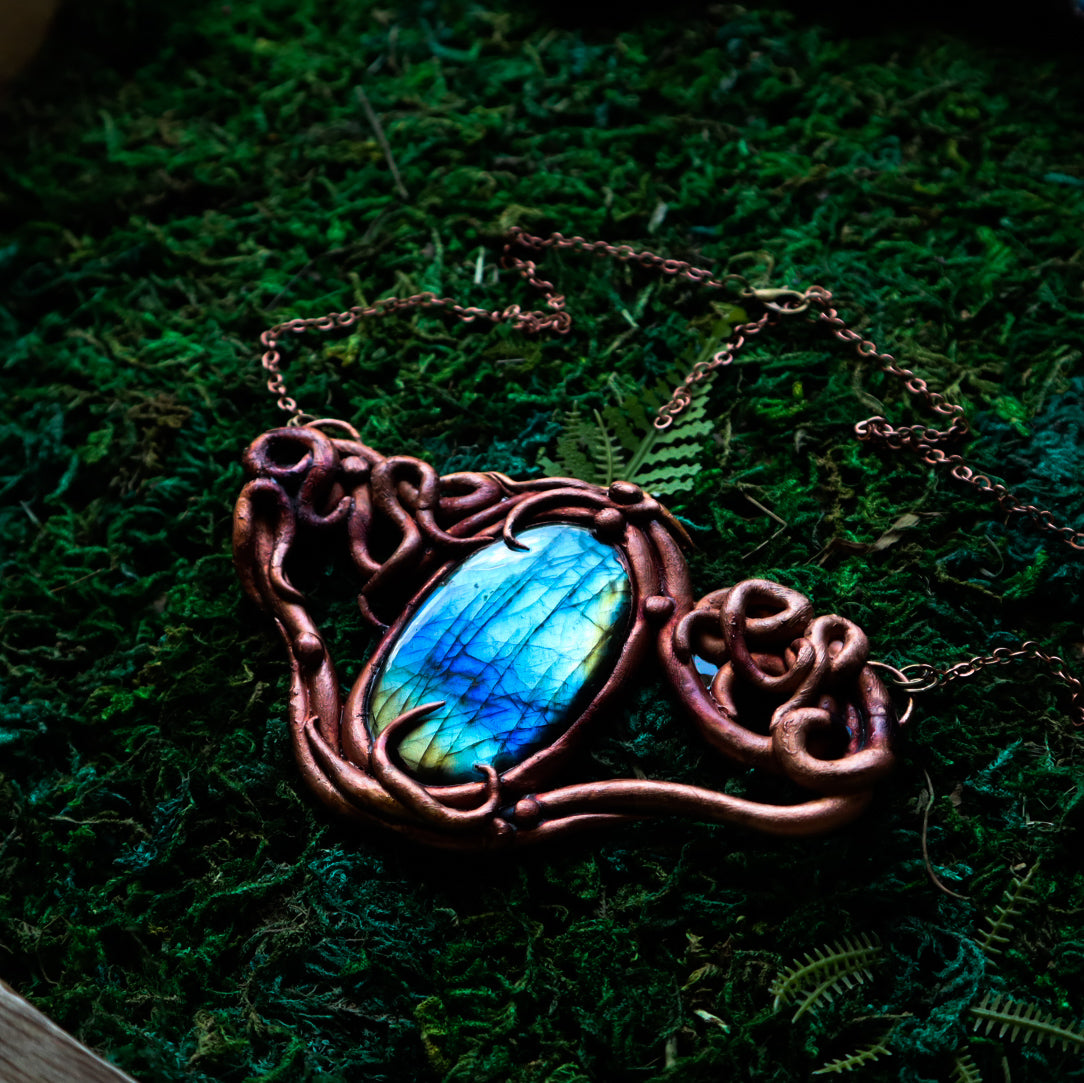 Copper Electroformed Labradorite pendant necklace, freeform Elven jewellery for forest witches or goblins